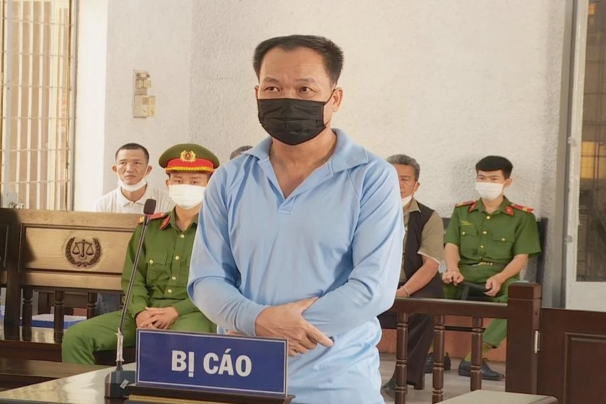 Bị cáo Phi tại tòa. Ảnh AĐ Bị cáo Phi tại tòa. Ảnh AĐ