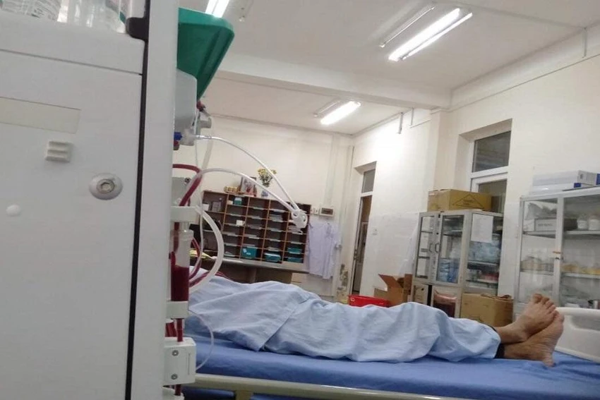 Bệnh nhân đang chạy thận tại TTYT huyện Đắk R'lấp. Ảnh Người nhà bệnh nhân cung cấp. Bệnh nhân đang chạy thận tại TTYT huyện Đắk R'lấp. Ảnh Người nhà bệnh nhân cung cấp.