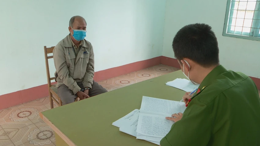 Nguyễn Văn Nghĩa lúc bị bắt. Ảnh: L Nguyễn Văn Nghĩa lúc bị bắt. Ảnh: L