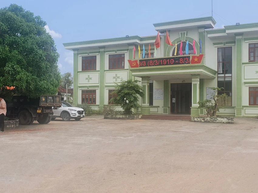 Trụ sở UBND xã Tây Giang. Ảnh: QN Trụ sở UBND xã Tây Giang. Ảnh: QN