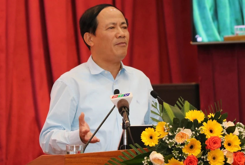Ông Phạm Anh Tuấn, Chủ tịch UBND tỉnh Bình Định yêu cầu xử lý nghiêm, không có vùng cấm trong vi phạm về lấn, chiếm đất đai. Ảnh QN Ông Phạm Anh Tuấn, Chủ tịch UBND tỉnh Bình Định yêu cầu xử lý nghiêm, không có vùng cấm trong vi phạm về lấn, chiếm đất đai. Ảnh QN