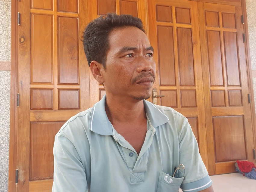 Ông Lê Văn Ốm mong muốn chính quyền sớm giải quyết và cấp sổ hồng cho gia đình ông và các hộ dân ở Hà Tiến. Ảnh QN Ông Lê Văn Ốm mong muốn chính quyền sớm giải quyết và cấp sổ hồng cho gia đình ông và các hộ dân ở Hà Tiến. Ảnh QN