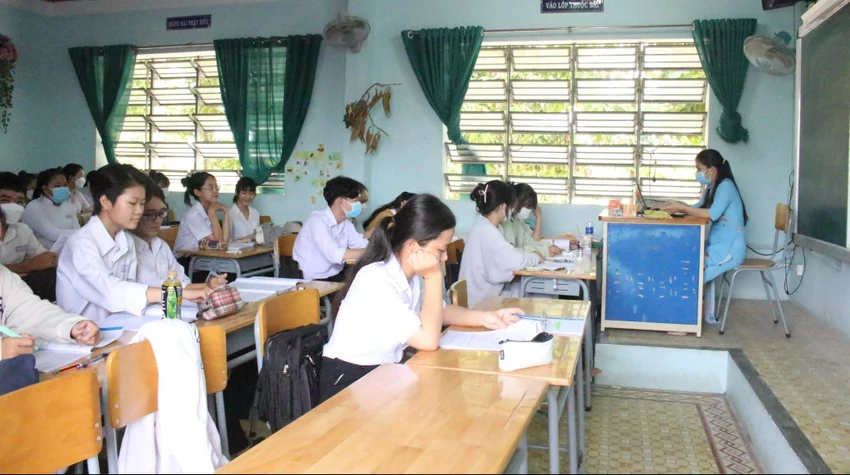 Học sinh tăng nhưng giáo viên liên tục nghỉ việc. Ảnh: LA Học sinh tăng nhưng giáo viên liên tục nghỉ việc. Ảnh: LA