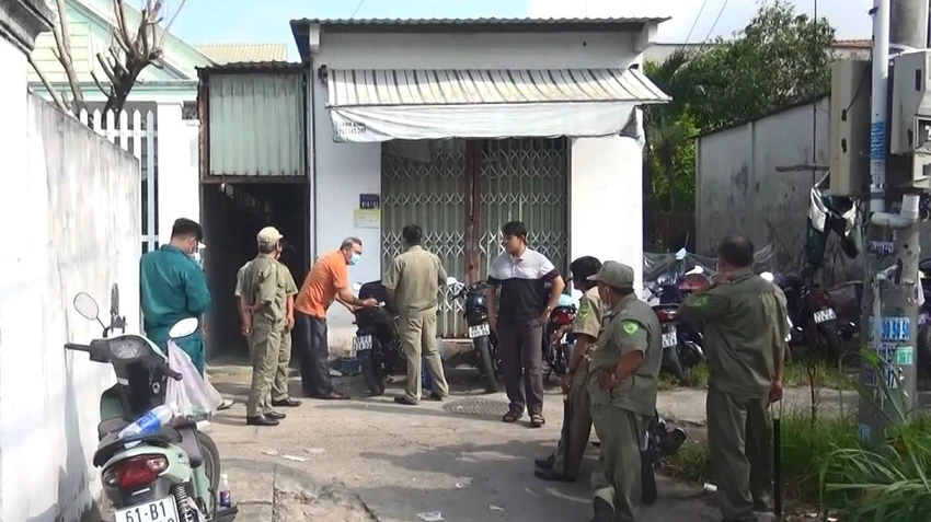 Căn nhà được cải tạo thành phòng bay để các thanh niên sử dụng ma túy. Ảnh: LA Căn nhà được cải tạo thành phòng bay để các thanh niên sử dụng ma túy. Ảnh: LA