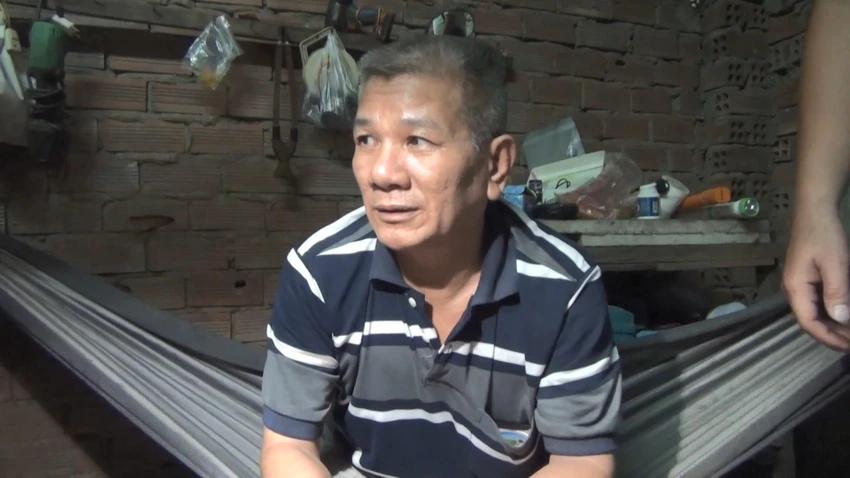 Thế bị các trinh sát bắt giữ. Ảnh: CACC Thế bị các trinh sát bắt giữ. Ảnh: CACC