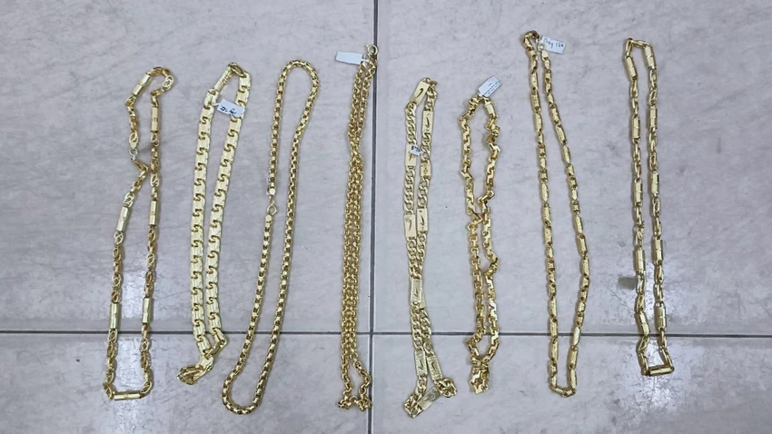 Số vàng Tiến vừa cướp được. Ảnh: CACC Số vàng Tiến vừa cướp được. Ảnh: CACC