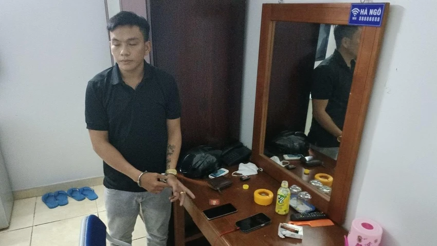 Khi Lưu Đức Anh đang lẩn trốn tại TP.HCM thì bị bắt giữ. Ảnh: CACC Khi Lưu Đức Anh đang lẩn trốn tại TP.HCM thì bị bắt giữ. Ảnh: CACC