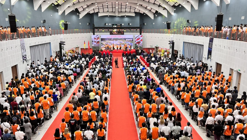 Toàn cảnh buổi lễ khánh thành trường Đại học Việt Đức. Ảnh: LÊ ÁNH Toàn cảnh buổi lễ khánh thành trường Đại học Việt Đức. Ảnh: LÊ ÁNH
