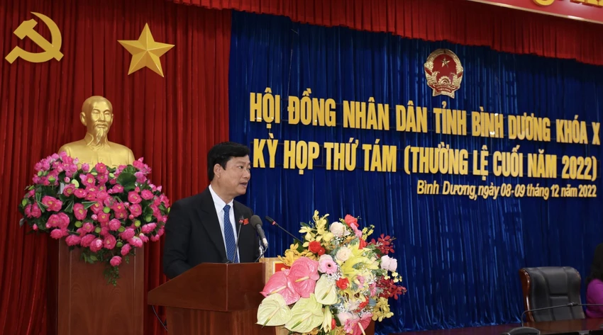 Ông Võ Văn Minh-Chủ tịch UBND tỉnh Bình Dương trình bày báo cáo. Ảnh: PC Ông Võ Văn Minh-Chủ tịch UBND tỉnh Bình Dương trình bày báo cáo. Ảnh: PC