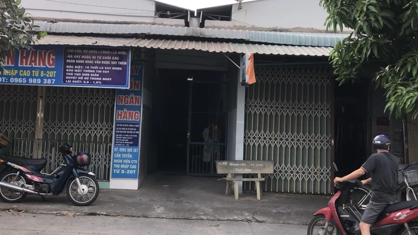 Khu phòng trọ nơi phát hiện sự việc. Ảnh: LÊ ÁNH Khu phòng trọ nơi phát hiện sự việc. Ảnh: LÊ ÁNH