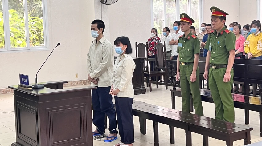 Nữ tổng giám đốc cùng cấp dưới lãnh tổng cộng 33 năm tù. Ảnh: LÊ ÁNH Nữ tổng giám đốc cùng cấp dưới lãnh tổng cộng 33 năm tù. Ảnh: LÊ ÁNH