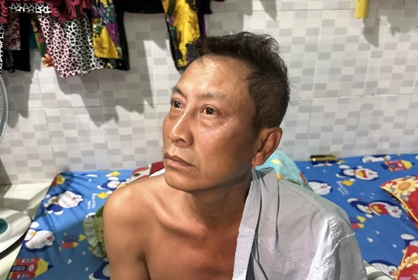 Mỹ bị công an vây bắt khi đang lẩn trốn tại một phòng trọ. Ảnh: LA Mỹ bị công an vây bắt khi đang lẩn trốn tại một phòng trọ. Ảnh: LA