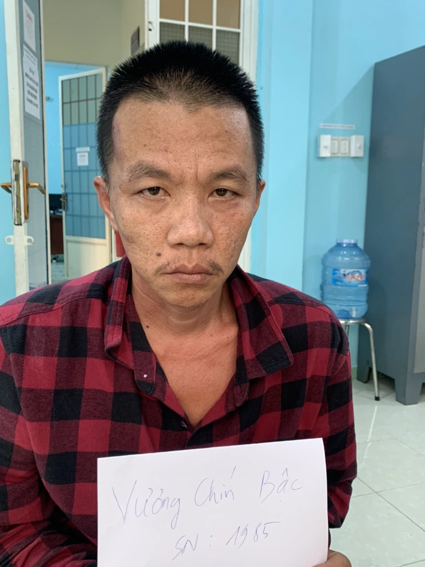 Vương Chính Bậc là một trong hai người điều hành đường dây đánh bạc qua mạng. Ảnh: CACC