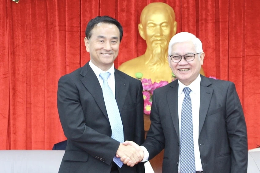 Bình Dương và tỉnh Yamaguchi thiết lập quan hệ hợp tác hữu nghị vào năm 2014. Bình Dương và tỉnh Yamaguchi thiết lập quan hệ hợp tác hữu nghị vào năm 2014.