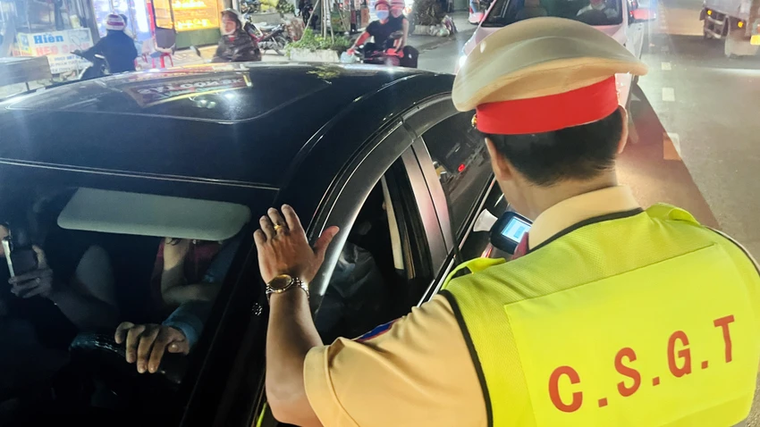 đo nồng độ cồn (2).JPG