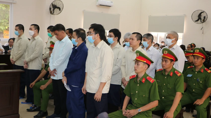 cự giám đốc sở (12).JPG