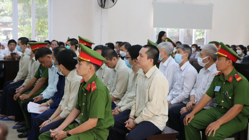 cự giám đốc sở (8).JPG