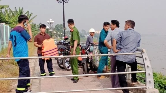 đua thuyền