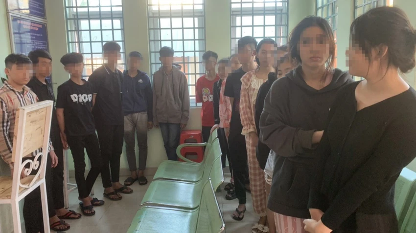 hỗn chiến