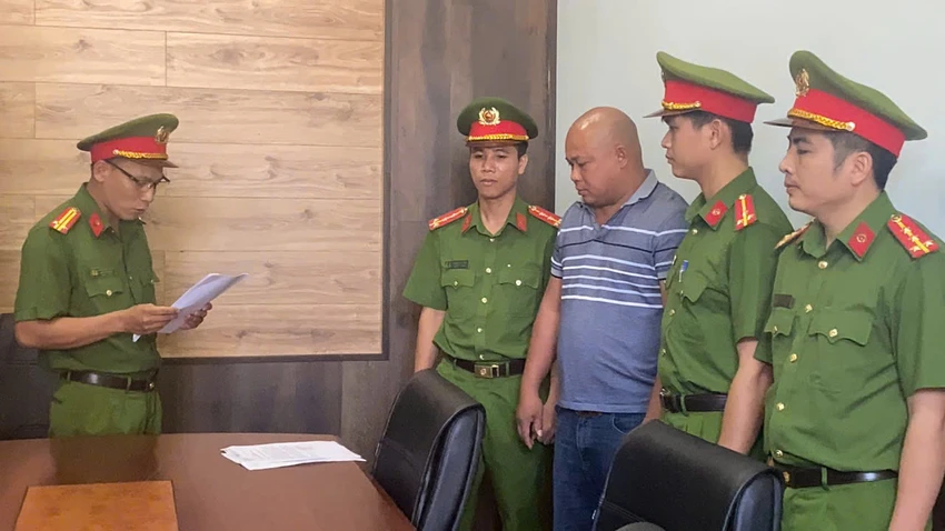 xe bán tải.jpg