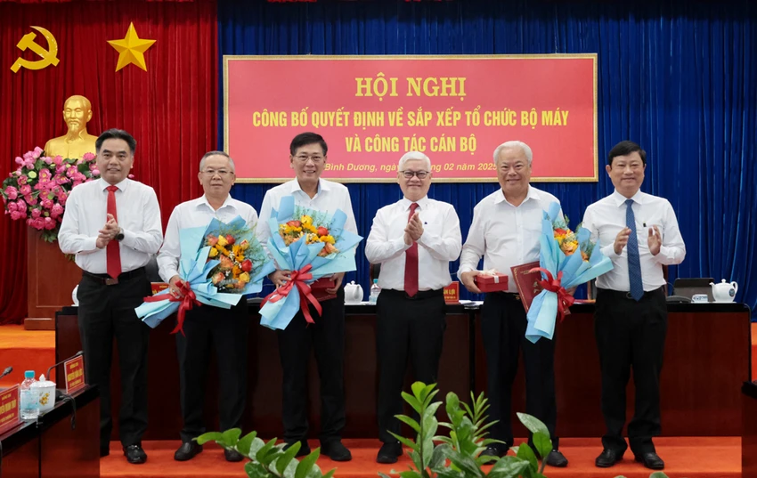 cán bộ lãnh đạo (1).jpg