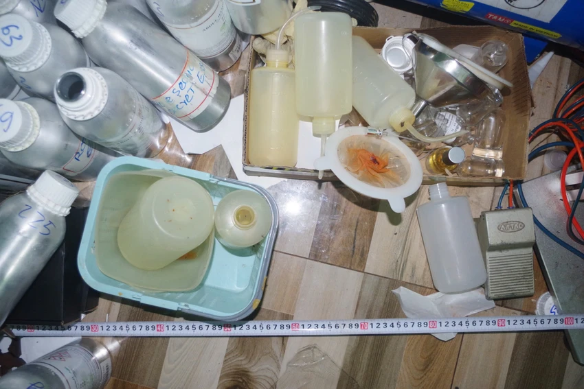 nước hoa giả (2).jpg