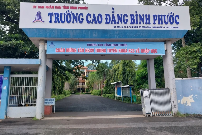 trường đại học.png
