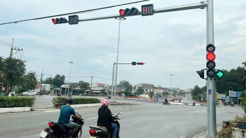 tháo dỡ vòng xoay (5).jpg