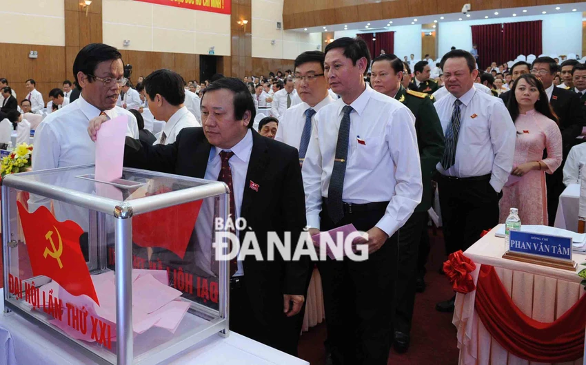 Đà Nẵng có bí thư thành ủy 39 tuổi ảnh 1 Đà Nẵng có bí thư thành ủy 39 tuổi ảnh 1