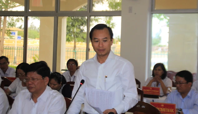 Kiến nghị thu hồi các dự án ven biển trả lại bãi tắm cho dân ảnh 2 Bí thư Thành uỷ Đà Nẵng Nguyễn Xuân Anh kết luận cuộc làm việc. Ảnh: LÊ PHI.