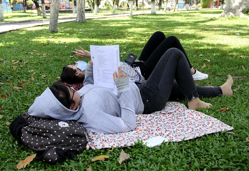 Đà Nẵng như lò lửa, trẻ nhập viện tăng, thiếu nước dùng ảnh 8