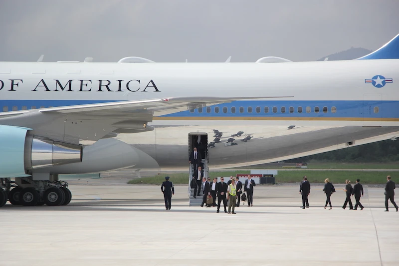 Ngắm chuyên cơ của Tổng thống Donald Trump ở Đà Nẵng ảnh 8 Ngắm chuyên cơ của Tổng thống Donald Trump ở Đà Nẵng ảnh 8