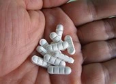 Phạt nhiều nhà thuốc bán thuốc hết hạn sử dụng