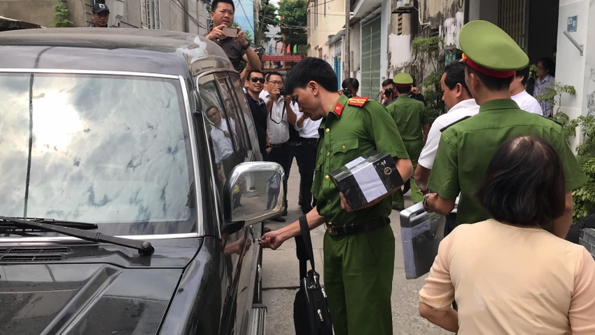 Công an khám xét nhà ông Văn Hữu Chiến, Trần Văn Minh ảnh 4 Công an khám xét nhà ông Văn Hữu Chiến, Trần Văn Minh ảnh 4