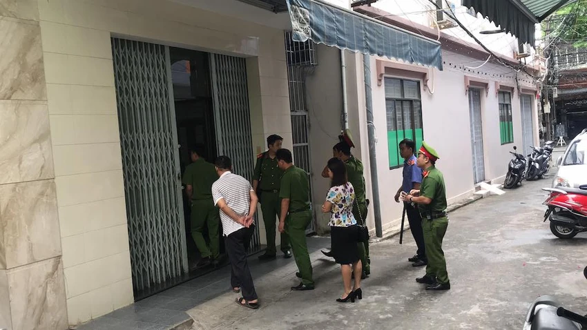 Khám xét nhà các cựu lãnh đạo công ty liên quan đến Vũ 'nhôm' ảnh 2 Khám xét nhà các cựu lãnh đạo công ty liên quan đến Vũ 'nhôm' ảnh 2