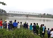 Tìm thấy thi thể nam sinh lớp 10 nghi nhảy cầu tự tử