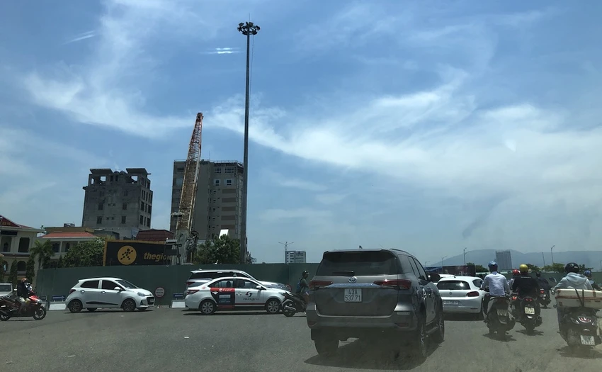 Cách lưu thông khi qua khu vực thi công nút giao Trần Thị Lý ảnh 1