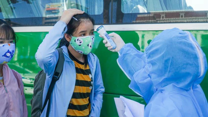Hơn 700 người dân Quảng Ngãi rời 'tâm dịch Đà Nẵng' về quê ảnh 9