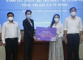 Quỹ từ thiện Kim Oanh tặng 5.000 túi thuốc điều trị COVID-19 cho Bình Dương