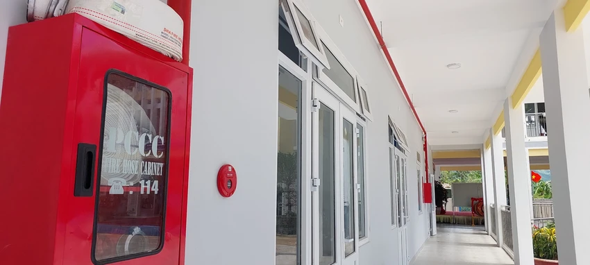 Với hệ thống phòng cháy chữa cháy đầy đủ trang thiết bị cần thiết đảm bảo an toàn khi xảy ra sự cố. Ảnh: MT Với hệ thống phòng cháy chữa cháy đầy đủ trang thiết bị cần thiết đảm bảo an toàn khi xảy ra sự cố. Ảnh: MT