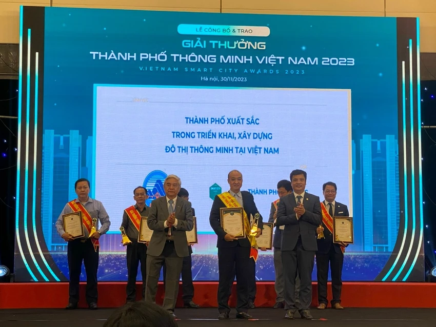 nganh-tt-tt.jpg