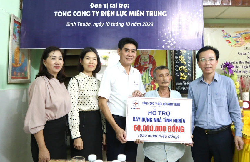 nhà tình nghĩa