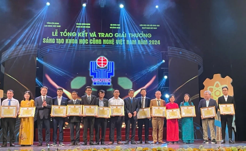 evncpc-giai-khuyen-khich.jpg
