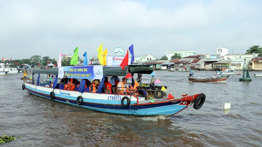 Háo hức về Cần Thơ thưởng thức lễ hội trên sông ảnh 7