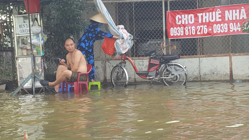 Cần Thơ ngập nặng ngày cuối tuần ảnh 13 Cần Thơ ngập nặng ngày cuối tuần ảnh 13