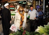 Số ca chết tăng cao kỷ lục, Iran xét nghiệm COVID-19 toàn dân