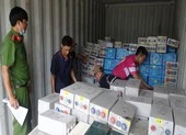 An Giang: Bắt 2 xe vận chuyển 28 tấn chất thải nguy hại