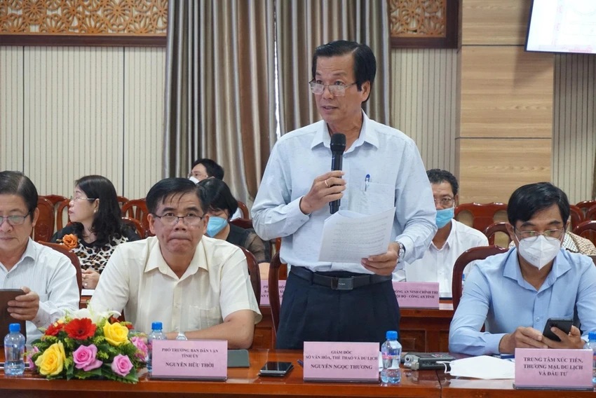 Ông Nguyễn Ngọc Thương, Giám đốc Sở VHTT&DL tỉnh Đồng Tháp thông tin về Lễ hội Sen. Ảnh: HD Ông Nguyễn Ngọc Thương, Giám đốc Sở VHTT&DL tỉnh Đồng Tháp thông tin về Lễ hội Sen. Ảnh: HD