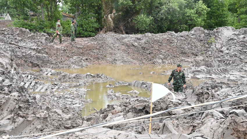 Khu vực phát hiện xác máy bay của Quân đội Mỹ. Ảnh: HỮU HIỆP Khu vực phát hiện xác máy bay của Quân đội Mỹ. Ảnh: HỮU HIỆP
