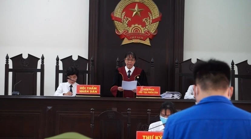 HĐXX tuyên án. Ảnh: HD HĐXX tuyên án. Ảnh: HD